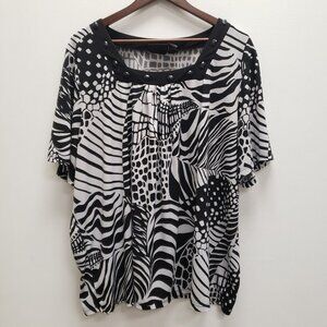 Maggie Barnes Abstract Artsy Short Sleeve Top Size 2X Black White Zebra Teacher
